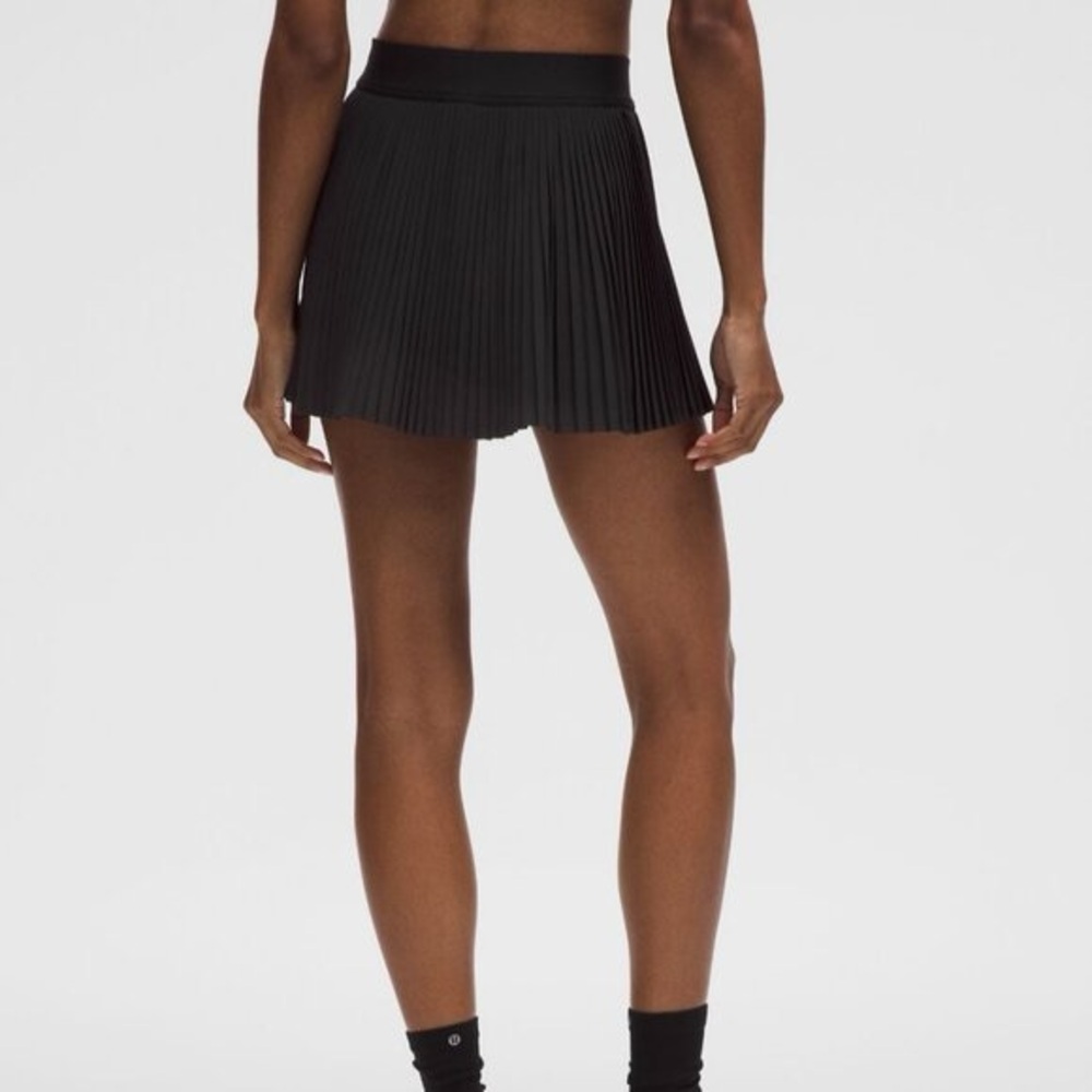 Varsity High-Rise Pleated Tennis Skirt In Black - Picture 3 of 8